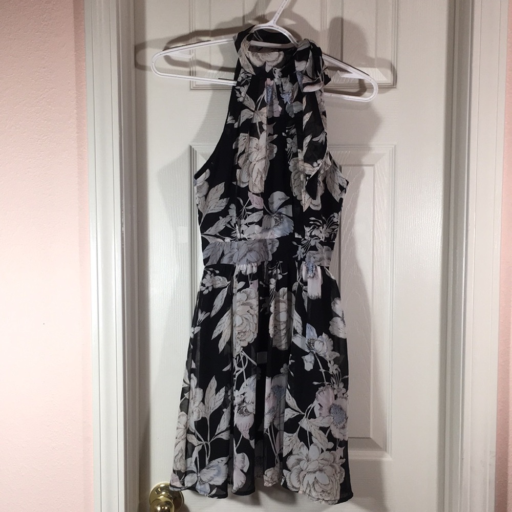 Cals Dress Size S Sleeveless Black Floral Sexy